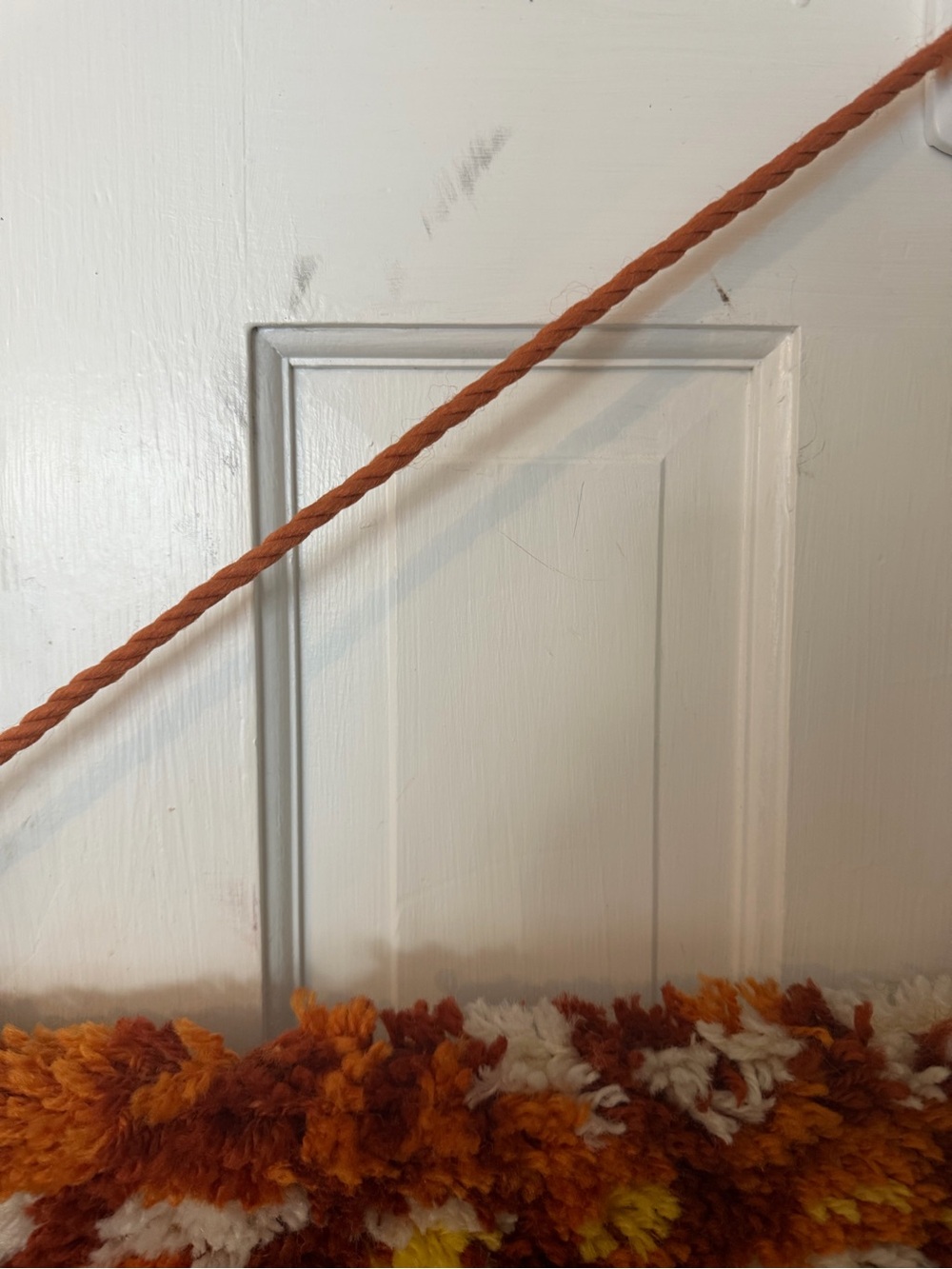 Handmade Latch Hook Wall Hanging - Autumn Tree Design in Rust and Cream 35”x23” - Picture 3 of 4